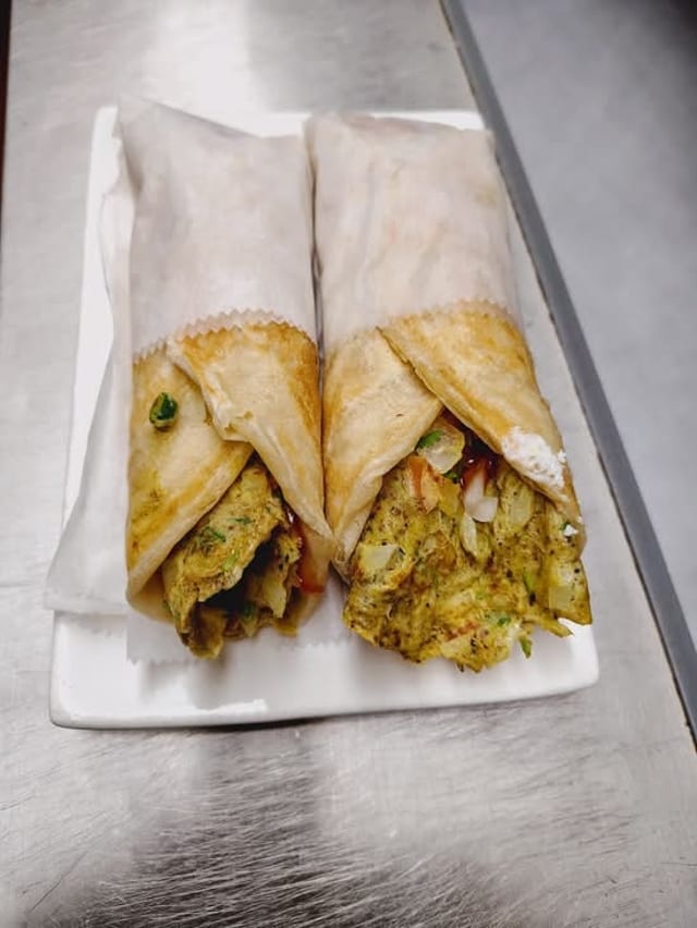 Unda Kati Roll.